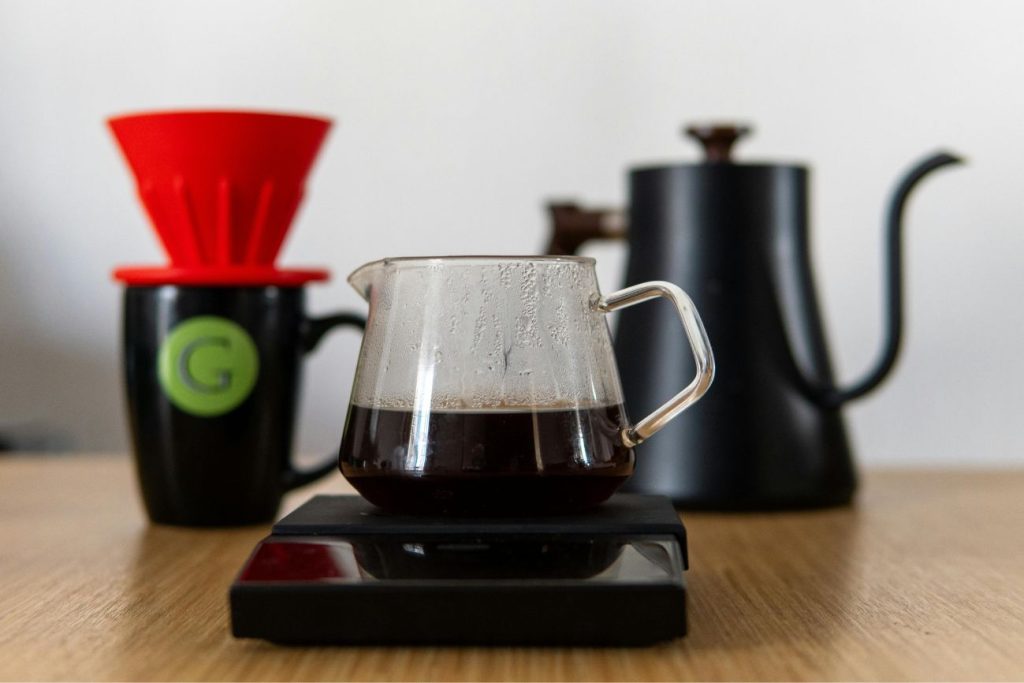 Gooseneck kettle with pour over brewing setup